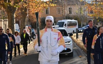 LORENZO ZAZZERI TEDOFORO: LA FIAMMA OLIMPICA ILLUMINA LA TOSCANA